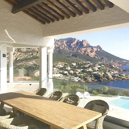 Wonderful House Saint-Raphael Seaview *